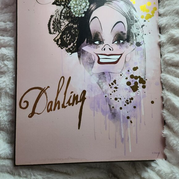 Disney Villains Cruella "Dahling" (2017) 19¼" x 13" Art Print, Silver Buffalo - Picture 3 of 5